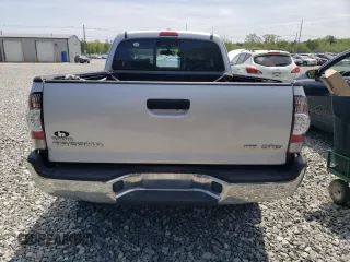 2010 Toyota Tacoma z VIN 5TEUU4EN5AZ728884, wystawiony jako Copart lot #56684525 z przebiegiem 142 230 mil mil oraz Czysty tytuł • Clean title. Historia ofert i sprzedaży dostępna na DreamBid. Obrazek 6.
