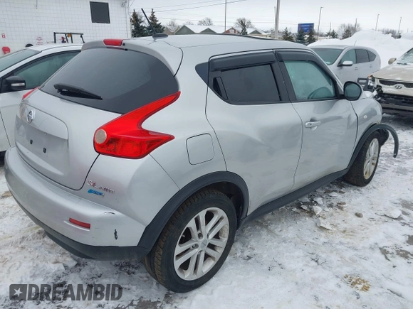 2013 Nissan Juke NISMO with VIN JN8AF5MV6DT228597, listed as a IAAI auction lot 41600184 with 98,465 mi miles. Bid and sale history available at carsss.com. Image 4.