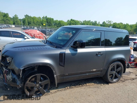 2023 Land Rover Defender with VIN SALEW6EE6P2161939, listed as a IAAI auction lot 42621426 with 33,333 mi miles and . Bid and sale history available at DreamBid. Image 14.