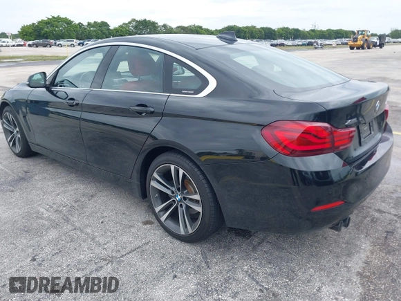 2020 BMW 4 Series 430i xDrive z VIN WBA4J3C08LBL11466, wystawiony jako IAAI lot #42253559 z przebiegiem 26 838 mil mil oraz . Historia ofert i sprzedaży dostępna na DreamBid. Obrazek 3.