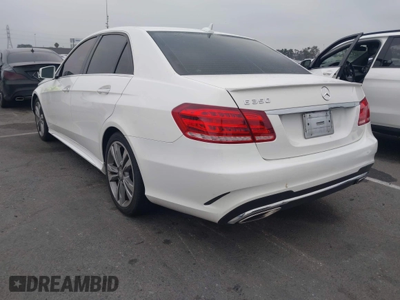 2014 Mercedes-Benz E 350 Sport с VIN WDDHF5KB2EA811464, выставлен на аукционе IAAI как лот 42655536 с пробегом 85 598 миль миль и . История ставок и продаж доступна на DreamBid. Изображение 3.