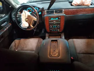 2011 Chevrolet Avalanche LT with VIN 3GNTKFE33BG149330, listed as a Copart auction lot 45932895 with 269,491 mi miles and Salvage title. Bid and sale history available at DreamBid. Image 8.