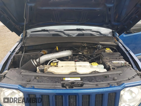 2009 Jeep Liberty Sport with VIN 1J8GN28K39W522495, listed as a IAAI auction lot 41940310 with 175,574 mi miles. Bid and sale history available at carsss.com. Image 10.