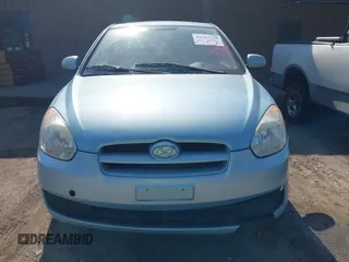 2010 Hyundai Accent GS z VIN KMHCM3AC7AU172494, wystawiony jako IAAI lot #42147729 z przebiegiem 175 187 mil mil oraz . Historia ofert i sprzedaży dostępna na DreamBid. Obrazek 6.
