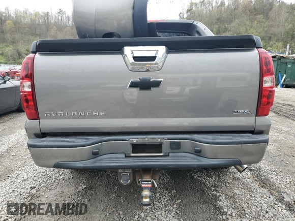 2007 Chevrolet Avalanche with VIN 3GNEC12057G243185, listed as a Copart auction lot 52642365 with 132,834 mi miles and Salvage Title. Bid and sale history available at DreamBid. Image 6.