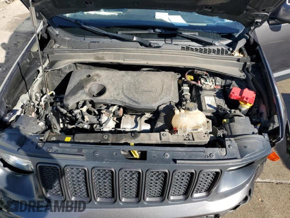 2019 Jeep Renegade Trailhawk z VIN ZACNJBC18KPK03246, wystawiony jako Copart lot #80442034 z przebiegiem 68 282 mil mil oraz Szkoda całkowita • Salvage title. Historia ofert i sprzedaży dostępna na DreamBid. Obrazek 12.