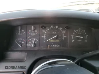 1997 Ford F-250 z VIN 1FTHF26GXVEA77924, wystawiony jako Copart lot #50804313 z przebiegiem 191 956 mil mil oraz Nie do naprawy • Non repairable. Historia ofert i sprzedaży dostępna na DreamBid. Obrazek 9.