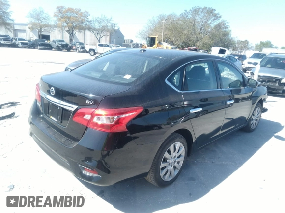 2017 Nissan Sentra SR z VIN 3N1AB7APXHY292327, wystawiony jako IAAI lot #41923897 z przebiegiem 97 453 mil mil oraz . Historia ofert i sprzedaży dostępna na DreamBid. Obrazek 4.