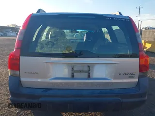 2001 Volvo V70 with VIN YV1SZ58DX11023987, listed as a IAAI auction lot 41371491 with 261,340 mi miles and . Bid and sale history available at DreamBid. Image 16.