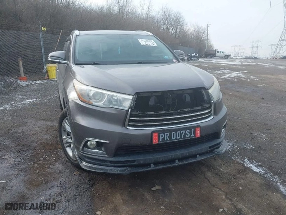 2014 Toyota Highlander Limited with VIN 5TDDKRFH3ES011317, listed as a IAAI auction lot 41428360 with NaN miles. Bid and sale history available at carsss.com. Image 17.