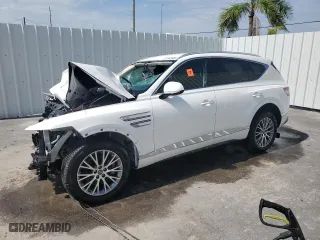 2024 Genesis GV80 with VIN KMUHBDSB1RU181809, listed as a Copart auction lot 68825614 with 8,426 mi miles and Non Repairable. Bid and sale history available at carsss.com. Image 1.