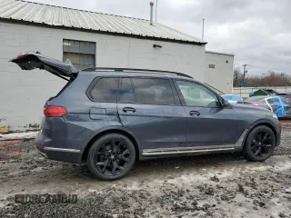 2022 BMW X7 xDrive40i with VIN 5UXCW2C01N9M65763, listed as a Copart auction lot 44981605 with 26,232 mi miles and Salvage Title. Bid and sale history available at carsss.com. Image 3.