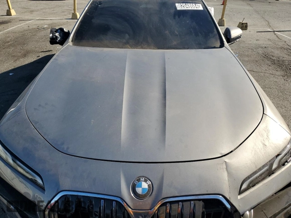 2024 BMW 7 Series 740i xDrive with VIN WBA33EH00RCS39790, listed as a Copart auction lot 82048684 with 0 mi miles and Clean Title. Bid and sale history available at carsss.com. Image 11.