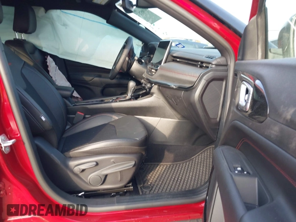 2025 Jeep Compass Trailhawk z VIN 3C4NJDDN0ST551132, wystawiony jako IAAI lot #41905784 z przebiegiem 1 573 mil mil oraz . Historia ofert i sprzedaży dostępna na DreamBid. Obrazek 5.