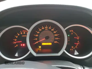2007 Toyota Tacoma z VIN 5TEMU52NX7Z338432, wystawiony jako Copart lot #55851235 z przebiegiem 194 976 mil mil oraz Szkoda całkowita • Salvage title. Historia ofert i sprzedaży dostępna na DreamBid. Obrazek 9.