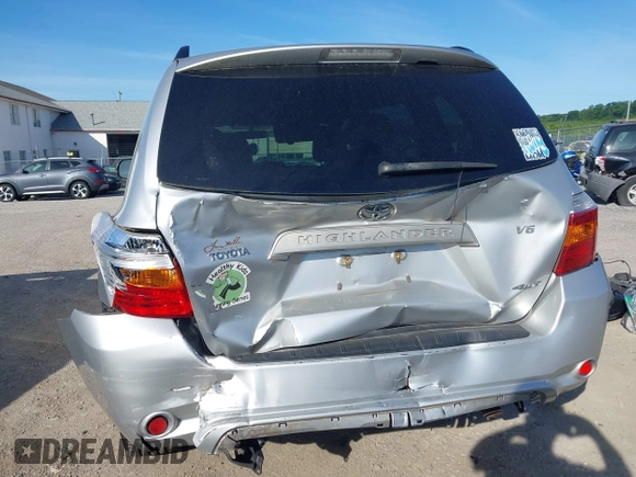 2009 Toyota Highlander z VIN JTEES41A192126069, wystawiony jako IAAI lot #42288380 z przebiegiem 211 915 mil mil oraz . Historia ofert i sprzedaży dostępna na DreamBid. Obrazek 16.