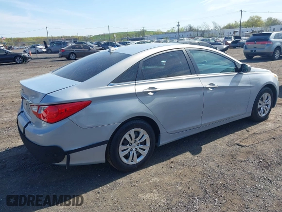 2012 Hyundai Sonata GLS with VIN 5NPEB4AC5CH369721, listed as a IAAI auction lot 42092971 with 125,089 mi miles and . Bid and sale history available at carsss.com. Image 4.
