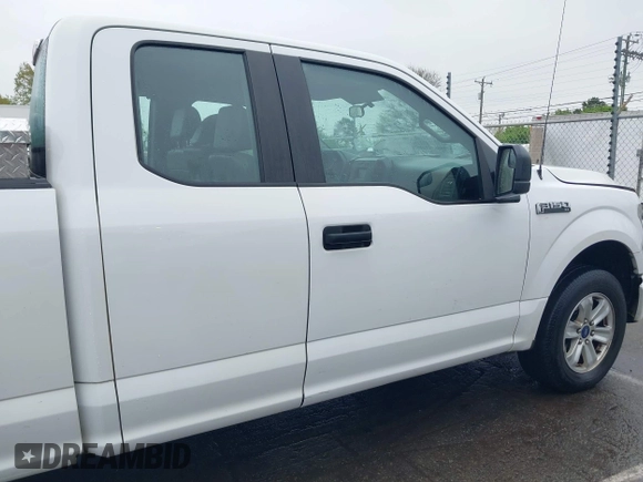 2017 Ford F-150 XL with VIN 1FTEX1C81HFC29045, listed as a IAAI auction lot 41930357 with 238,370 mi miles. Bid and sale history available at carsss.com. Image 13.
