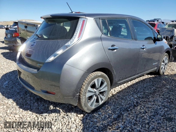 2015 Nissan LEAF SV with VIN 1N4AZ0CPXFC323584, listed as a Copart auction lot 70261393 with Not Provided miles. Bid and sale history available at carsss.com. Image 3.