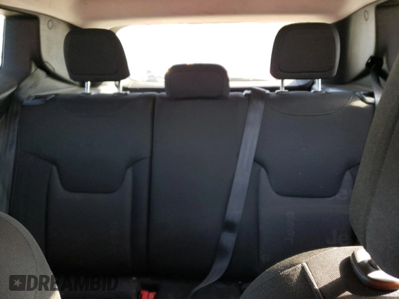 2017 Jeep Renegade Sport with VIN ZACCJBABXHPG38722, listed as a Copart auction lot 71112863 with 175,471 mi miles and Salvage title. Bid and sale history available at DreamBid. Image 10.