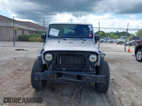 2018 Jeep Wrangler Unlimited Sahara with VIN 1C4BJWEGXJL806832, listed as a IAAI auction lot 42605892 with 90,535 mi miles and . Bid and sale history available at DreamBid. Image 12.