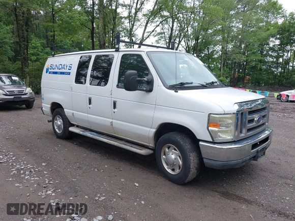 2010 Ford Econoline Cargo Commercial z VIN 1FTNE2EW5ADA39869, wystawiony jako IAAI lot #42501644 z przebiegiem 206 846 mil mil oraz . Historia ofert i sprzedaży dostępna na DreamBid. Obrazek 1.