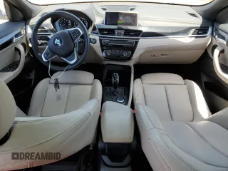 2023 BMW X2 sDrive28i z VIN WBXYH9C06P5V65784, wystawiony jako Copart lot #57108985 z przebiegiem 37 113 mil mil oraz Szkoda całkowita • Salvage title. Historia ofert i sprzedaży dostępna na DreamBid. Obrazek 8.