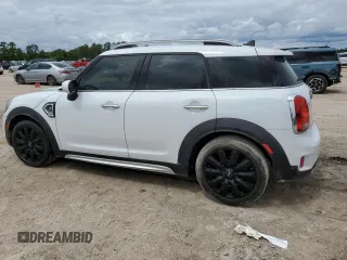 2020 MINI Countryman Cooper S with VIN WMZYW7C03L3M01924, listed as a Copart auction lot 70304324 with 47,776 mi miles and Salvage Title. Bid and sale history available at carsss.com. Image 2.