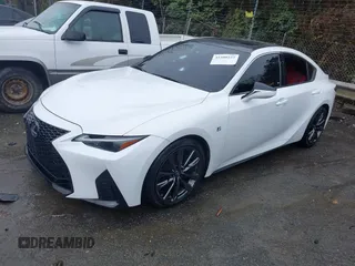 2022 Lexus IS 350 F Sport z VIN JTHGZ1B29N5054575, wystawiony jako IAAI lot #41580227 z przebiegiem 48 922 mil mil oraz . Historia ofert i sprzedaży dostępna na DreamBid. Obrazek 2.