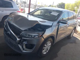 2018 Kia Sorento L z VIN 5XYPG4A39JG339992, wystawiony jako IAAI lot #41862512 z przebiegiem 119 430 mil mil oraz . Historia ofert i sprzedaży dostępna na DreamBid. Obrazek 18.