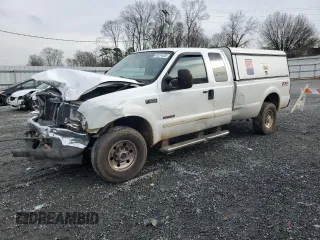 2004 Ford Super Duty F-250 XL with VIN 1FTNX21P04ED89661, listed as a Copart auction lot 45214445 with 314,538 mi miles and Salvage Title. Bid and sale history available at carsss.com. Image 1.