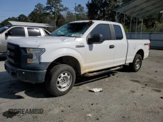 2015 Ford F-150 XLT with VIN 1FTFX1EF0FKD91110, listed as a Copart auction lot 46293365 with 208,399 mi miles and Salvage Title. Bid and sale history available at carsss.com. Image 1.