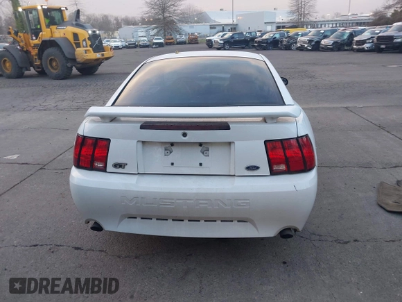 2001 Ford Mustang GT Deluxe with VIN 1FAFP42XX1F112123, listed as a IAAI auction lot 41343901 with 229,729 mi miles. Bid and sale history available at carsss.com. Image 16.
