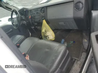 2015 Ford F-250 XLT z VIN 1FTBF2B60FEB66454, wystawiony jako Copart lot #55562555 z przebiegiem Nie podano mil oraz Szkoda całkowita • Salvage title. Historia ofert i sprzedaży dostępna na DreamBid. Obrazek 8.