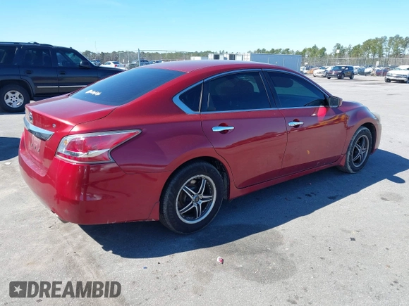 2015 Nissan Altima SV with VIN 1N4AL3AP0FC443304, listed as a IAAI auction lot 41630088 with 160,426 mi miles and . Bid and sale history available at DreamBid. Image 4.