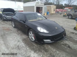 2011 Porsche Panamera with VIN WP0AA2A72BL012208, listed as a IAAI auction lot 41519894 with 115,936 mi miles. Bid and sale history available at carsss.com. Image 1.
