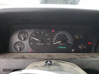 2003 Jeep Grand Cherokee Laredo with VIN 1J4GW48SX3C531892, listed as a Copart auction lot 43029375 with 246,444 mi miles and Salvage Title. Bid and sale history available at carsss.com. Image 9.