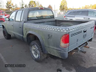2000 Dodge Dakota Sport with VIN 1B7GG2AN7YS624989, listed as a IAAI auction lot 40820872 with Not Provided miles and . Bid and sale history available at carsss.com. Image 3.