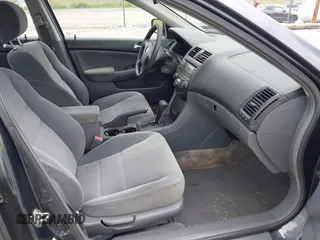 2005 Honda Accord LX z VIN 1HGCM56455A191202, wystawiony jako IAAI lot #42347658 z przebiegiem 222 365 mil mil oraz . Historia ofert i sprzedaży dostępna na DreamBid. Obrazek 5.