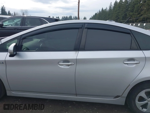 2015 Toyota Prius Four with VIN JTDKN3DU4F1905479, listed as a IAAI auction lot 41646946 with 162,969 mi miles. Bid and sale history available at carsss.com. Image 14.