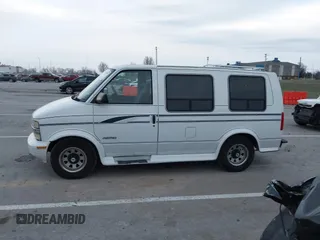 1995 Chevrolet Astro Cargo Van with VIN 1GBDM19W5SB172412, listed as a IAAI auction lot 41172353 with 119,531 mi miles. Bid and sale history available at carsss.com. Image 14.