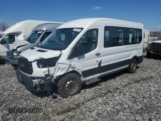 2019 Ford Transit XL with VIN 1FDZX2CM0KKB27959, listed as a Copart auction lot 45286305 with 137,367 mi miles and Salvage Title. Bid and sale history available at DreamBid. Image 1.