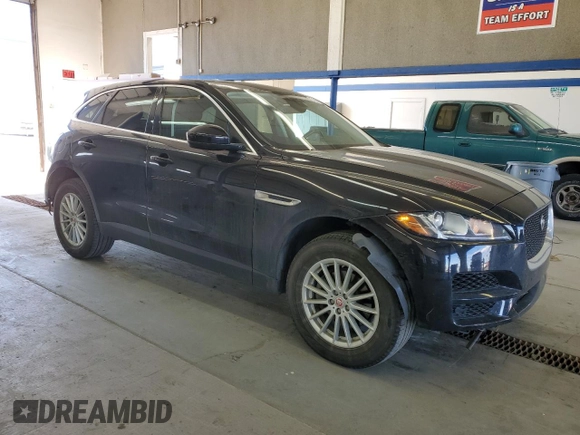 2019 Jaguar F-Pace 25t with VIN SADCS2FX3KA390570, listed as a Copart auction lot 51058754 with 68,323 mi miles and Salvage title. Bid and sale history available at DreamBid. Image 4.