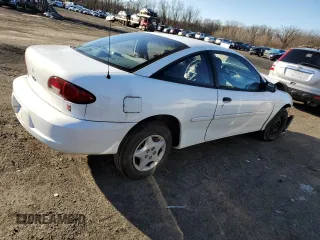 2002 Chevrolet Cavalier with VIN 1G1JC124X27136706, listed as a Copart auction lot 38357454 with 92,574 mi miles and Salvage Title. Bid and sale history available at carsss.com. Image 3.