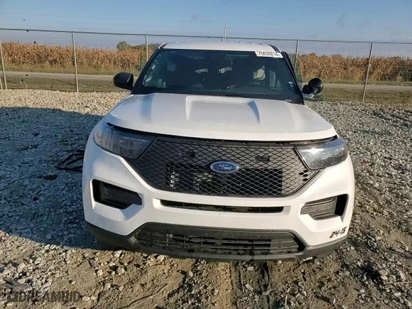 2024 Ford Police Interceptor Utility with VIN 1FM5K8AB8RGA28904, listed as a Copart auction lot 75639214 with 5,713 mi miles and Salvage Title. Bid and sale history available at carsss.com. Image 12.