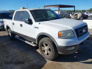 2004 Ford F-150 XLT with VIN 1FTPW14554KB30763, listed as a IAAI auction lot 41691684 with 200,618 mi miles. Bid and sale history available at carsss.com. Image 1.