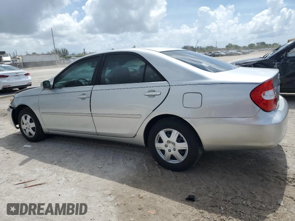 2004 Toyota Camry LE z VIN 4T1BE32K34U305013, wystawiony jako Copart lot #60912085 z przebiegiem 127 247 mil mil oraz Szkoda całkowita • Salvage title. Historia ofert i sprzedaży dostępna na DreamBid. Obrazek 2.