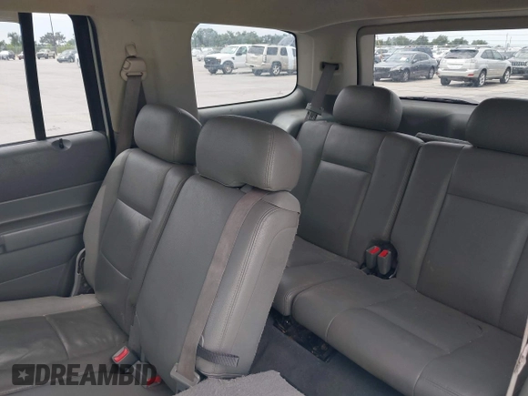2005 Dodge Durango SLT with VIN 1D4HB48D75F562772, listed as a IAAI auction lot 42327497 with 257,215 mi miles and . Bid and sale history available at DreamBid. Image 8.