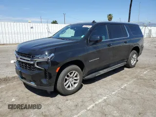 2023 Chevrolet Suburban LS z VIN 1GNSKBKD0PR129979, wystawiony jako Copart lot #53000485 z przebiegiem 68 896 mil mil oraz Czysty tytuł • Clean title. Historia ofert i sprzedaży dostępna na DreamBid. Obrazek 1.
