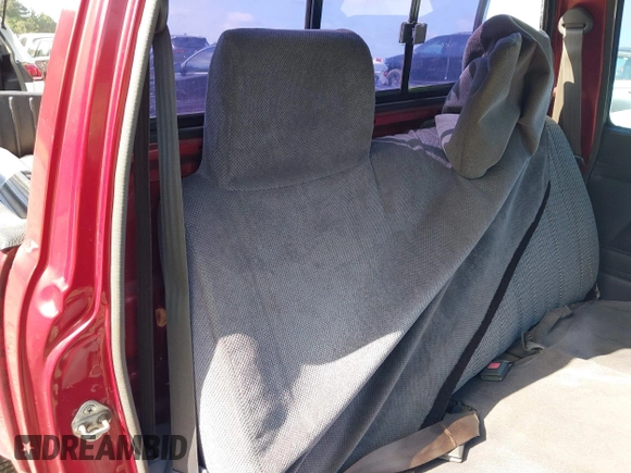 1994 Toyota Pickup DLX z VIN 4TARN81P1RZ276503, wystawiony jako IAAI lot #42169604 z przebiegiem 245 498 mil mil oraz . Historia ofert i sprzedaży dostępna na DreamBid. Obrazek 8.